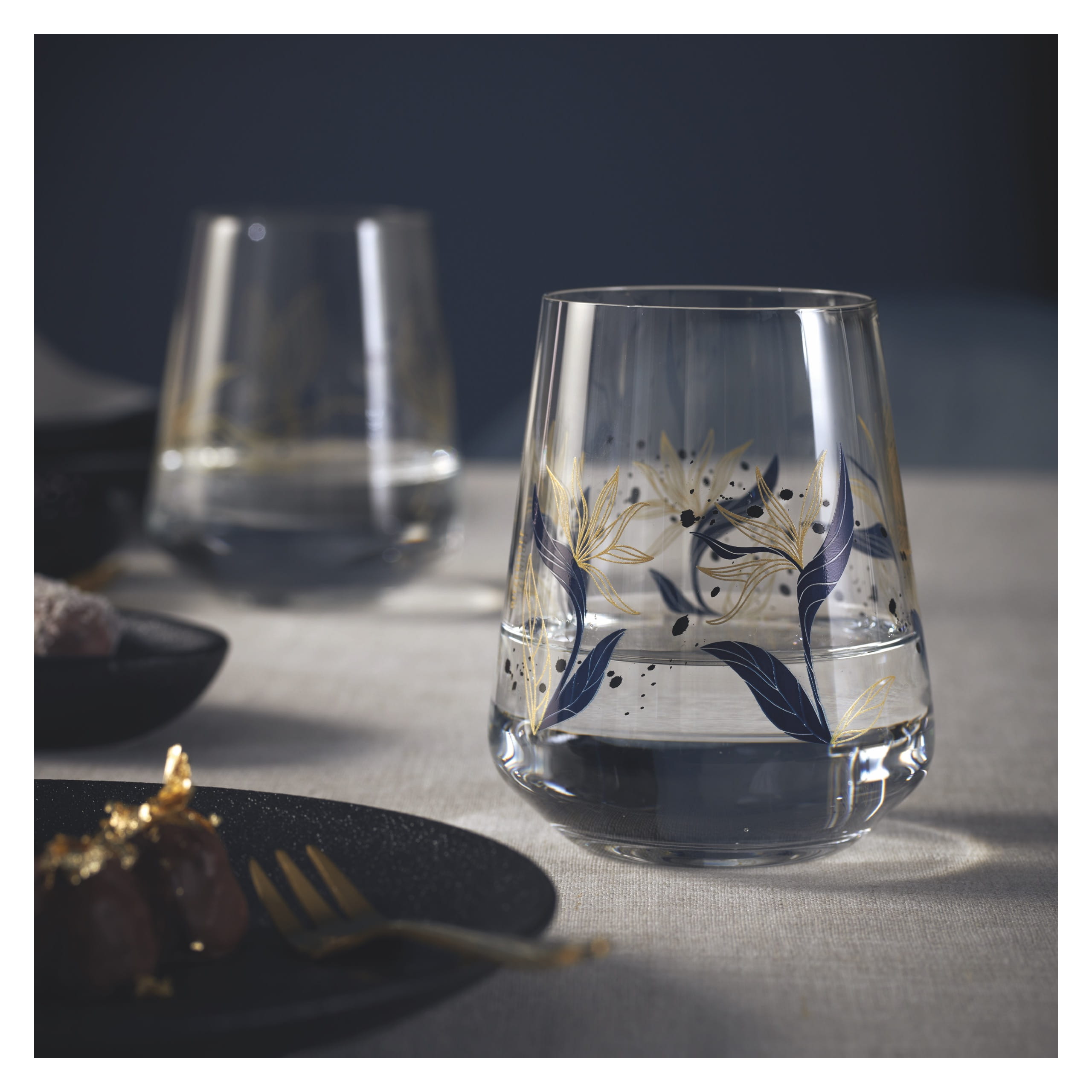 3981001_mTgxbBplosy9Mq