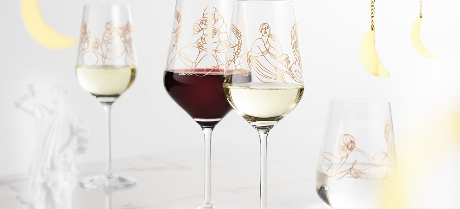 Wein-Ensemble: Wine + Water Glasses